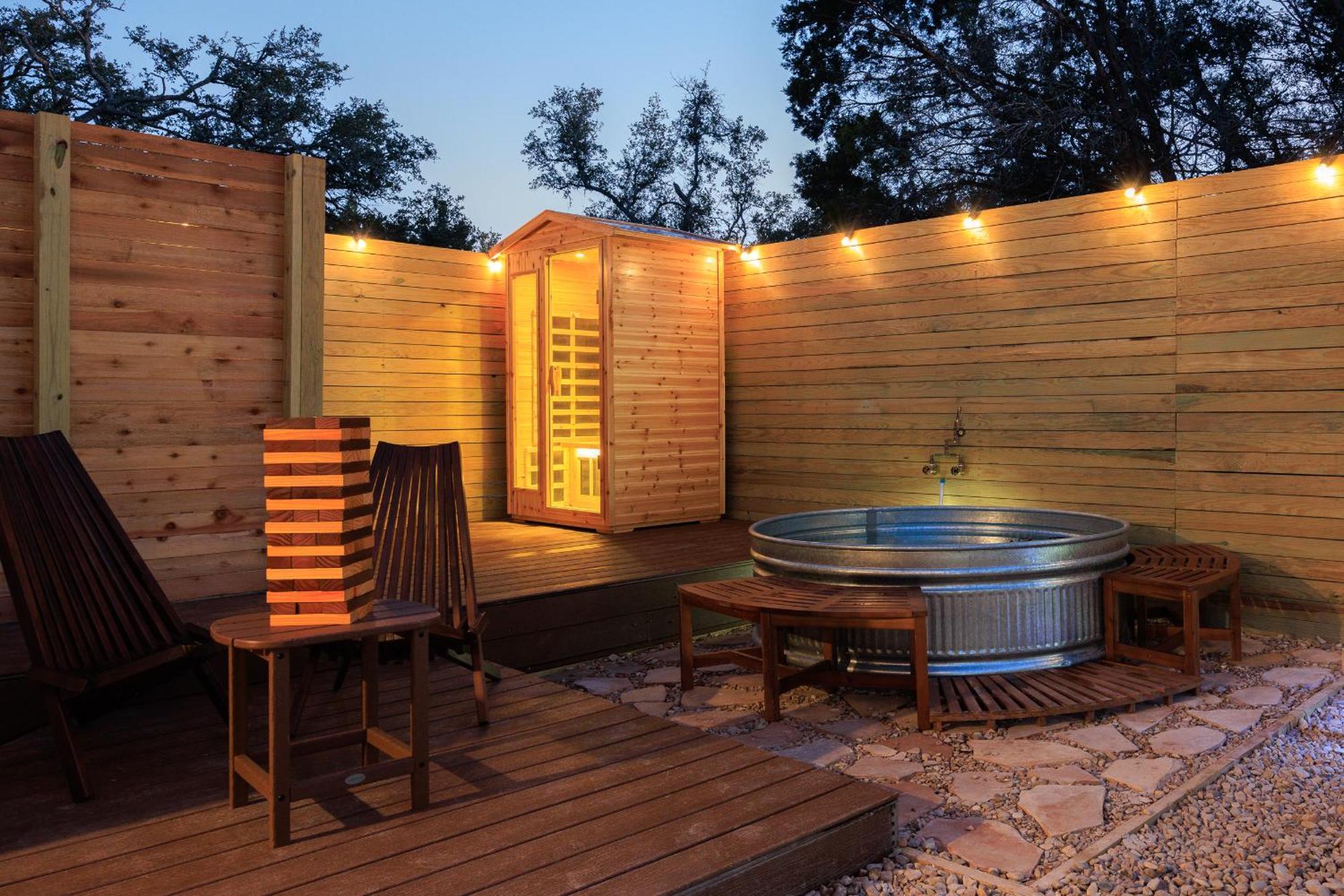 Romantic Luxury Retreat Hot Cold Pool & Sauna Wimberley Eksteriør bilde