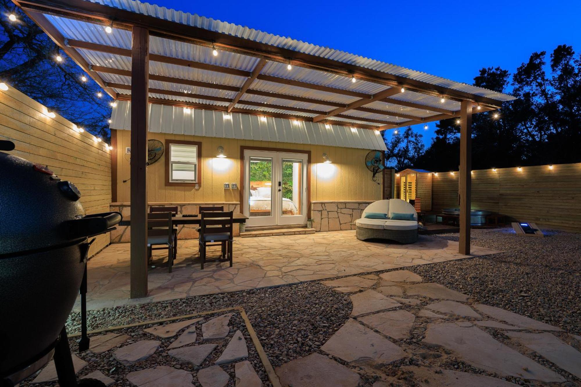 Romantic Luxury Retreat Hot Cold Pool & Sauna Wimberley Eksteriør bilde