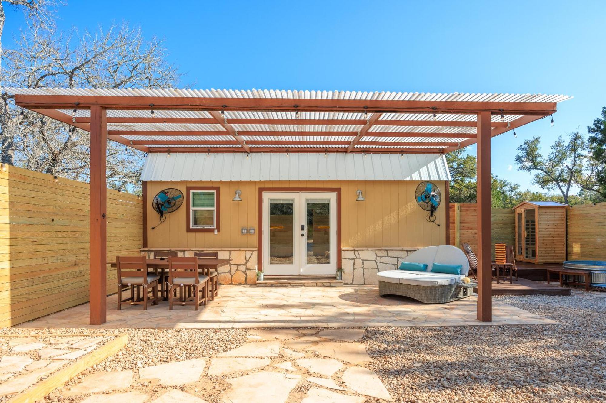 Romantic Luxury Retreat Hot Cold Pool & Sauna Wimberley Eksteriør bilde
