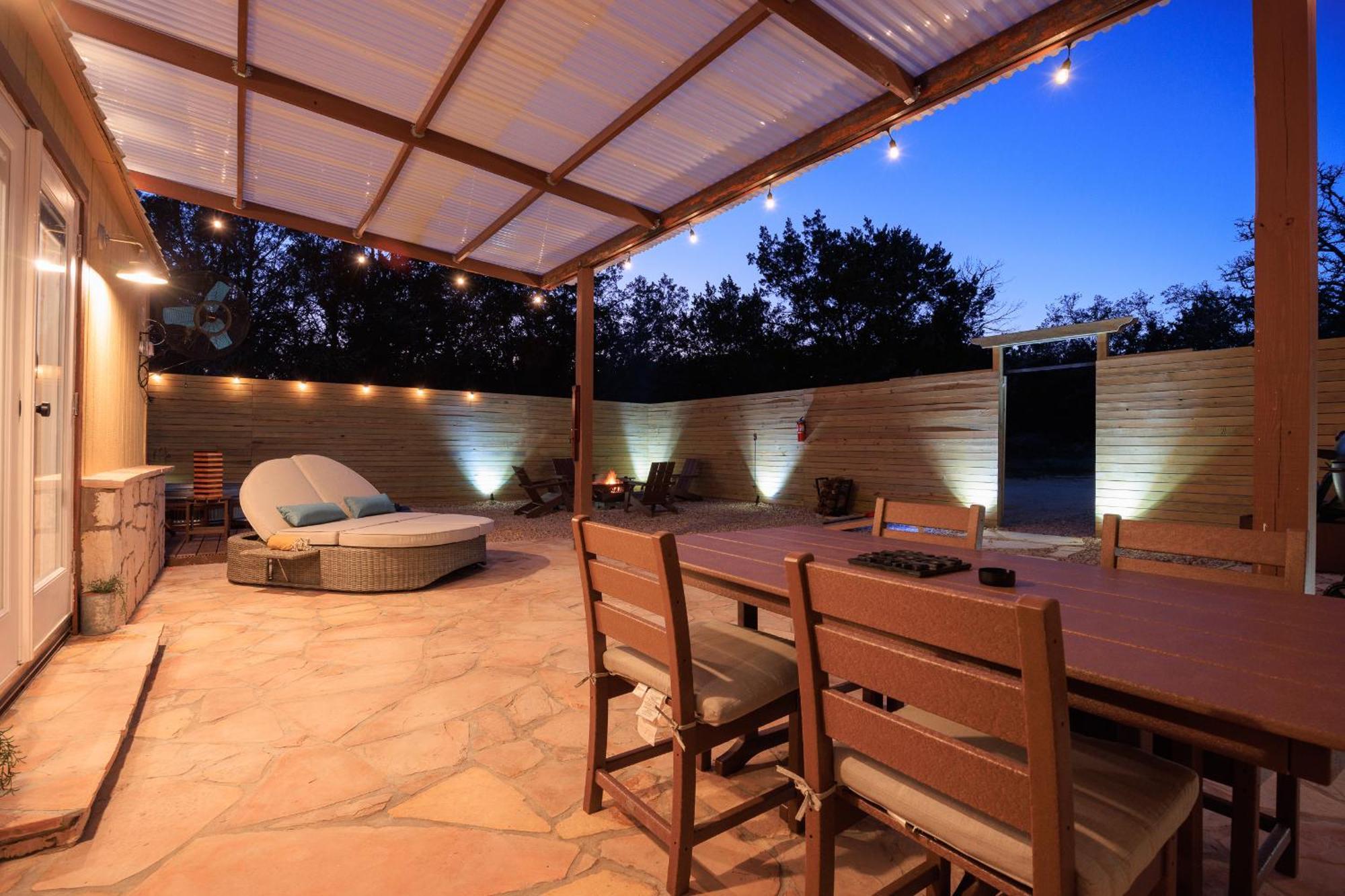 Romantic Luxury Retreat Hot Cold Pool & Sauna Wimberley Eksteriør bilde